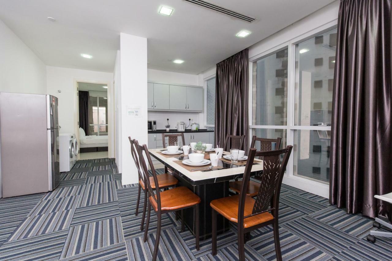 Binjai 8 Klcc By Psm Luxury Suites Kuala Lumpur Exteriör bild